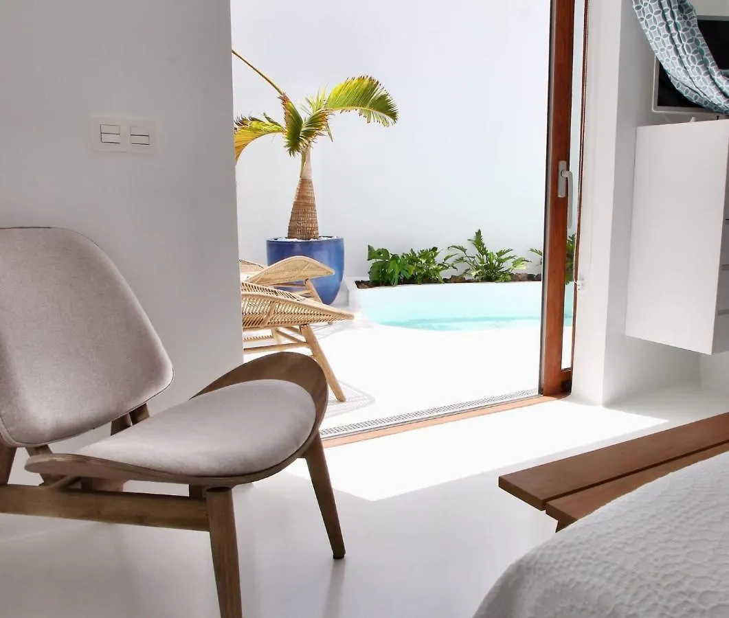 Unique, Stylish & Calm El Estanque By The Sea, Adults Only Βίλα Costa Teguise Σπίτι διακοπών