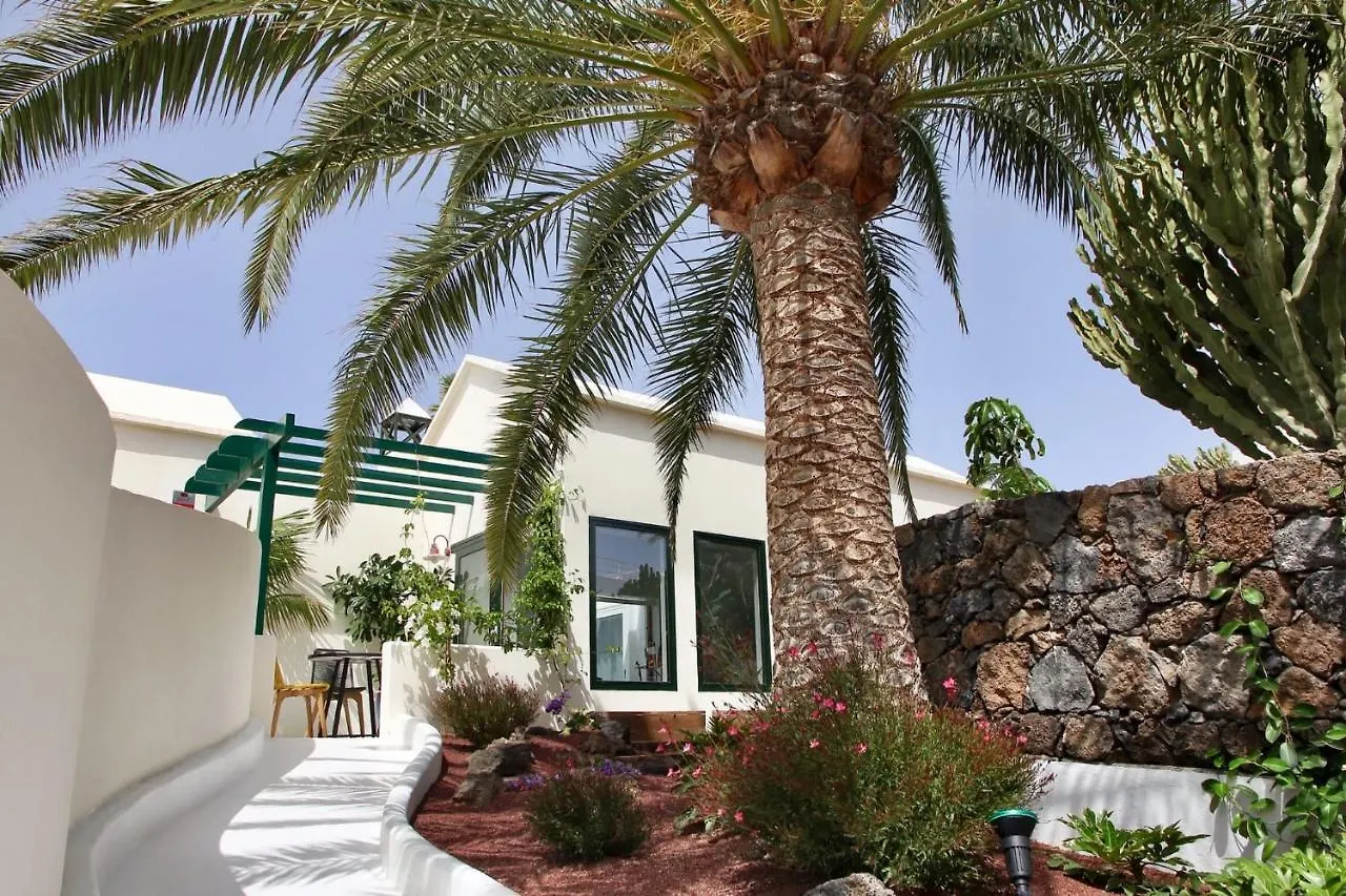 Unique, Stylish & Calm El Estanque By The Sea, Adults Only Βίλα Costa Teguise Σπίτι διακοπών